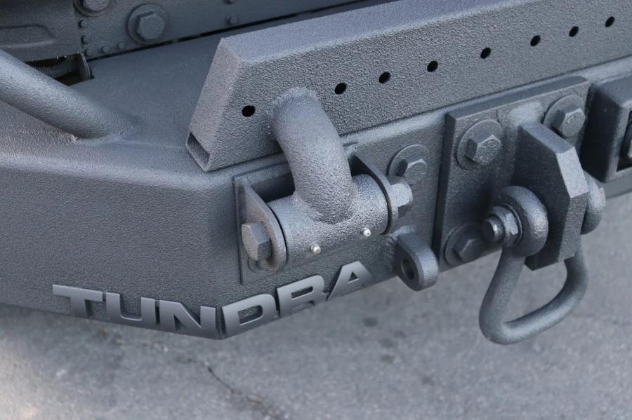 Детали экстерьера Toyota Tundra CrewMax 4x4 Zombie Apocalypse 2013 года  (фото 184 из 461)
